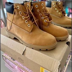 Brand New Preschool Wheat Timberland Boots Size 2.5
